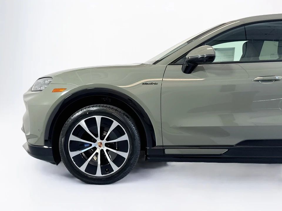 2026 Porsche 9Y0/9Y3 Cayenne S - Image 26 of 27