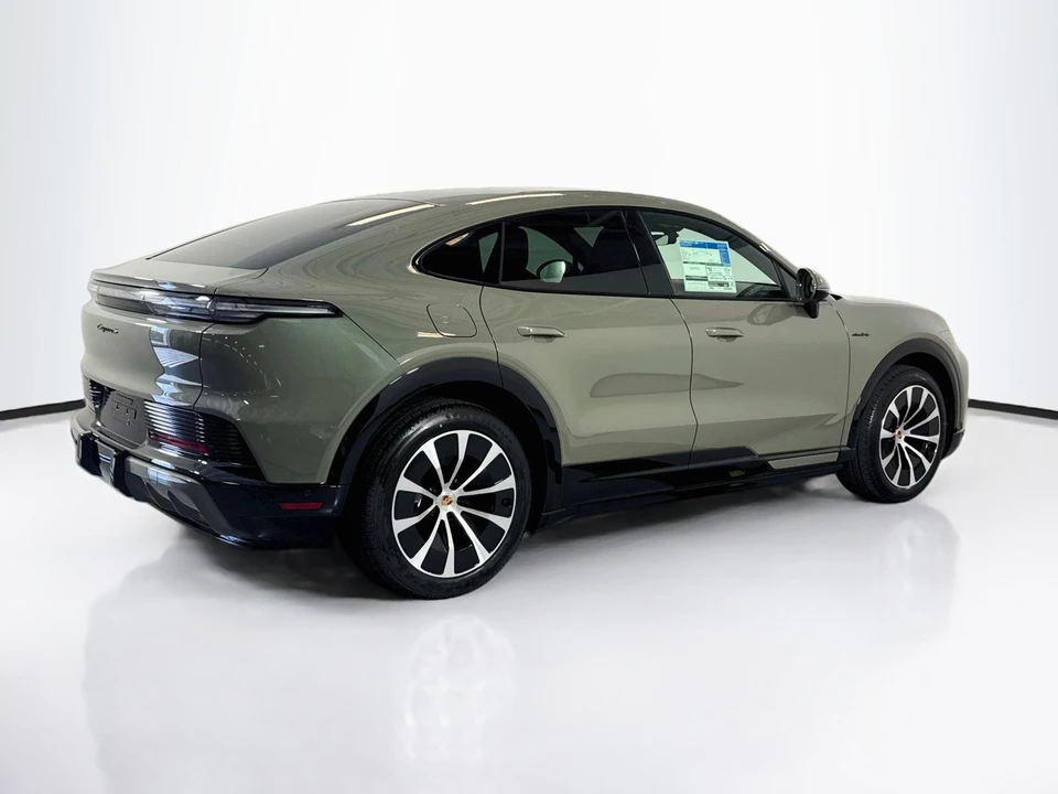 2026 Porsche 9Y0/9Y3 Cayenne S - Image 9 of 27