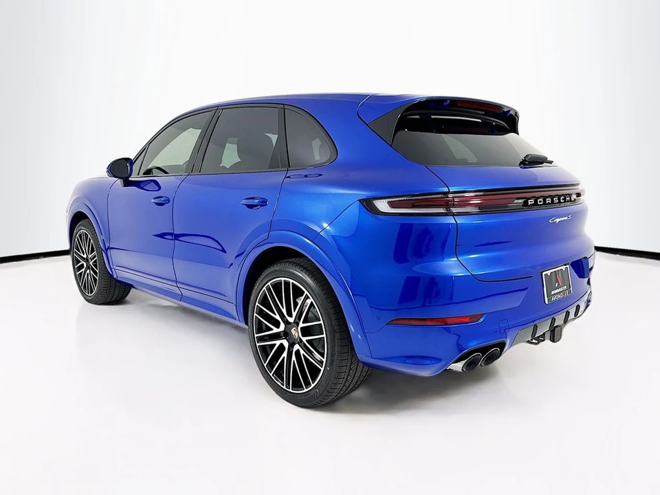 2026 Porsche 9Y0/9Y3 Cayenne S - Image 3 of 31