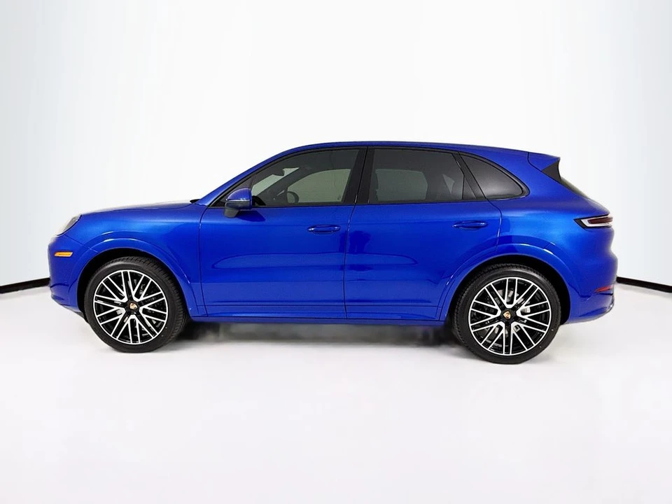 2026 Porsche 9Y0/9Y3 Cayenne S - Image 2 of 31