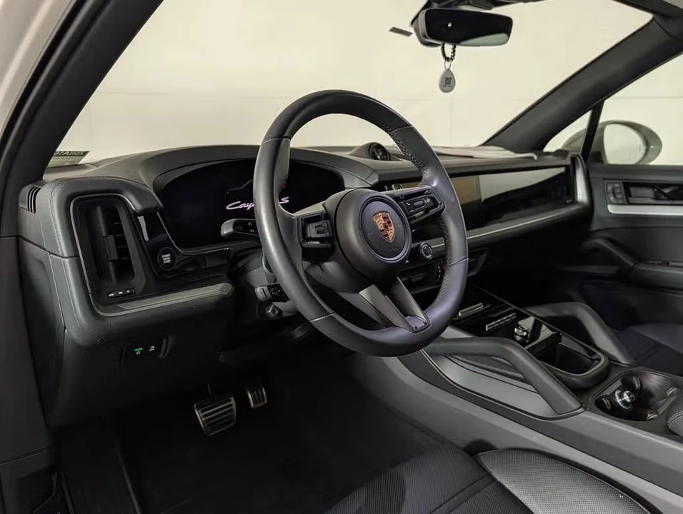 2026 Porsche 9Y0/9Y3 Cayenne S - Image 28 of 31