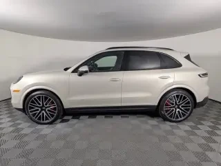2026 Porsche 9Y0/9Y3 Cayenne S - Image 13 of 31