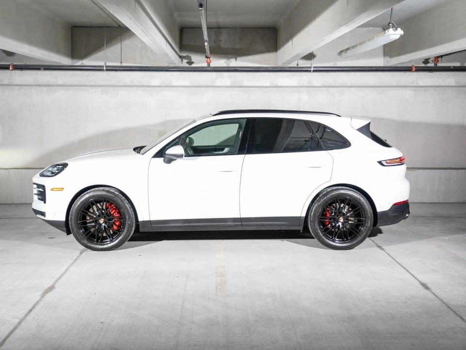 2026 Porsche 9Y0/9Y3 Cayenne S - Image 3 of 27
