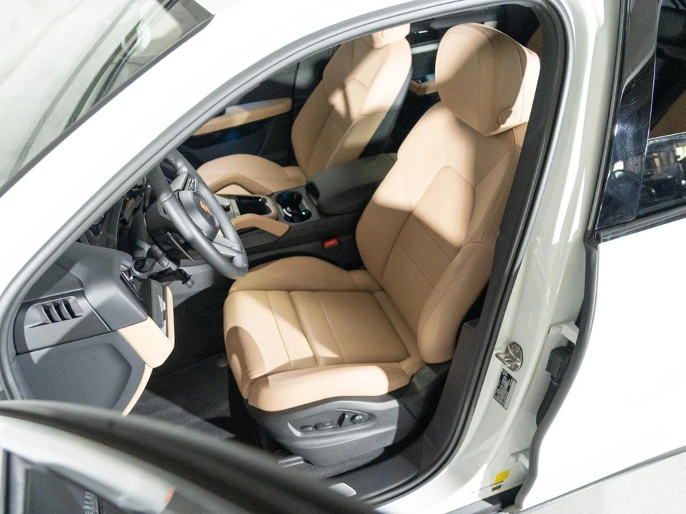 2026 Porsche 9Y0/9Y3 Cayenne S - Image 6 of 27