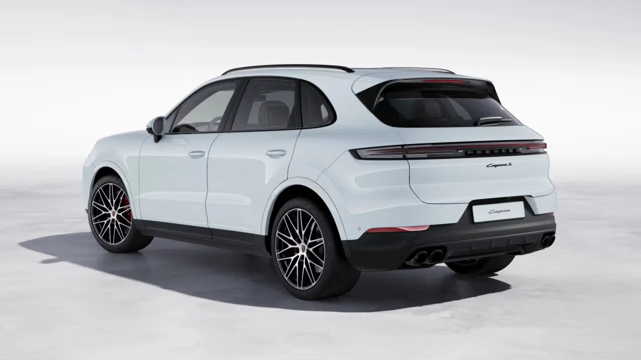 2026 Porsche Cayenne - Image 20 of 30