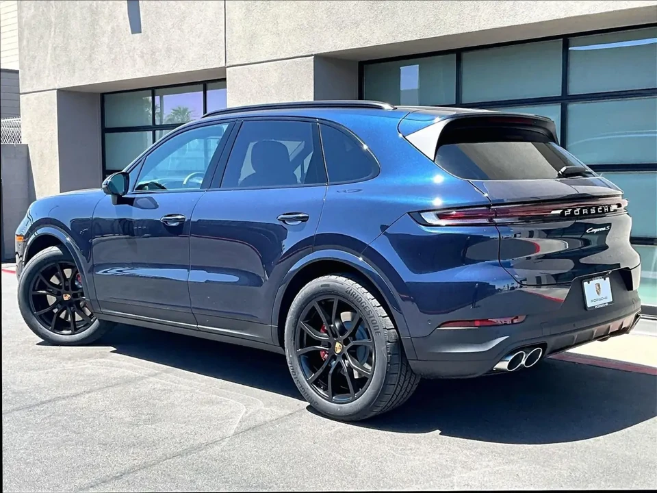 2026 Porsche 9Y0/9Y3 Cayenne S - Image 24 of 31