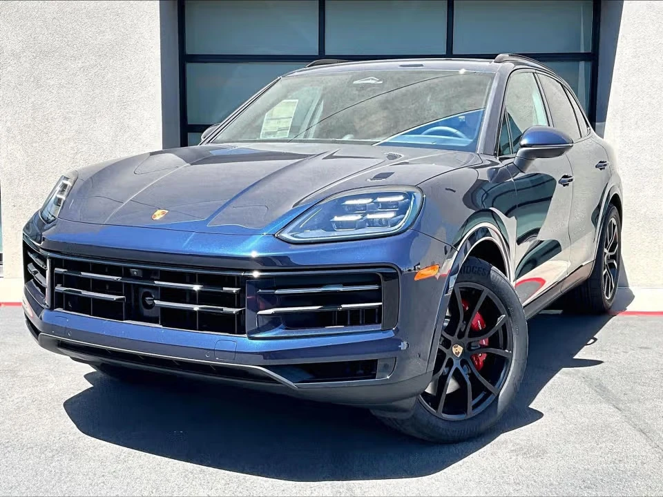 2026 Porsche 9Y0/9Y3 Cayenne S - Image 3 of 31