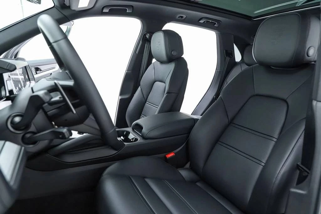 2026 Porsche 9Y0/9Y3 Cayenne S - Image 5 of 5