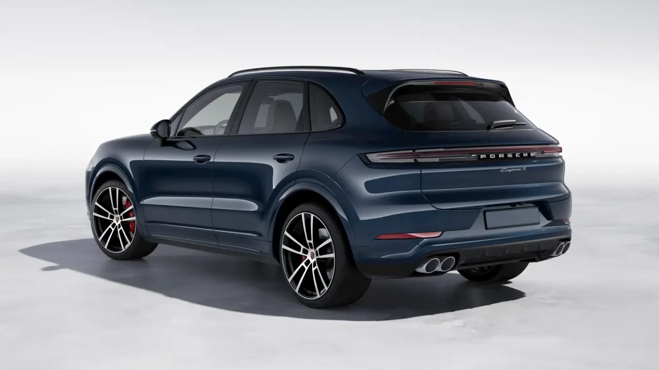 2026 Porsche Cayenne - Image 24 of 30