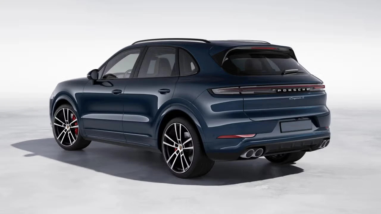 2026 Porsche Cayenne - Image 20 of 30