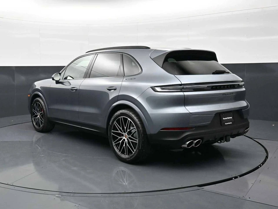 2026 Porsche 9Y0/9Y3 Cayenne S - Image 3 of 5
