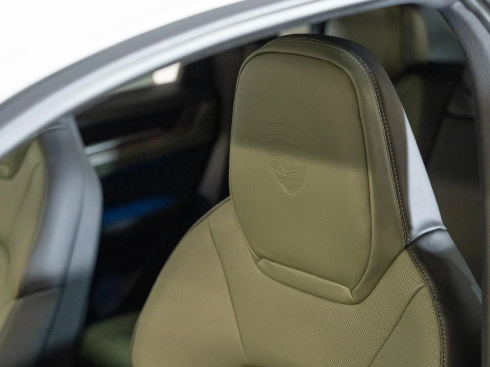 2026 Porsche 9Y0/9Y3 Cayenne S - Image 25 of 30