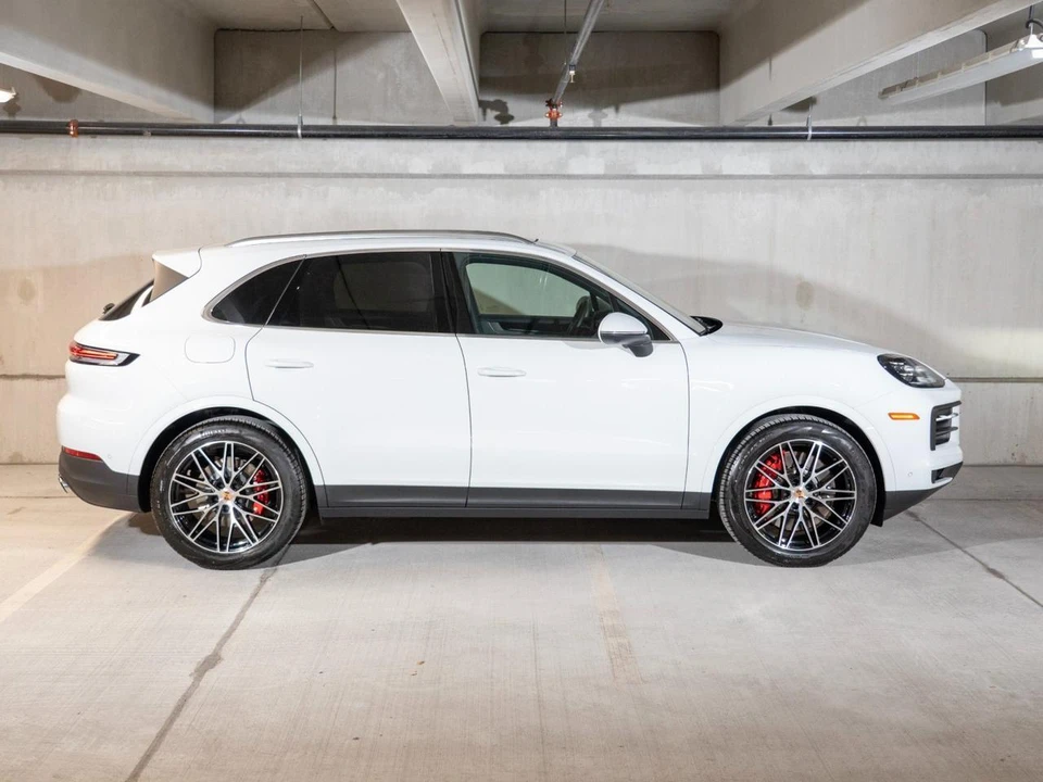 2026 Porsche 9Y0/9Y3 Cayenne S - Image 8 of 30