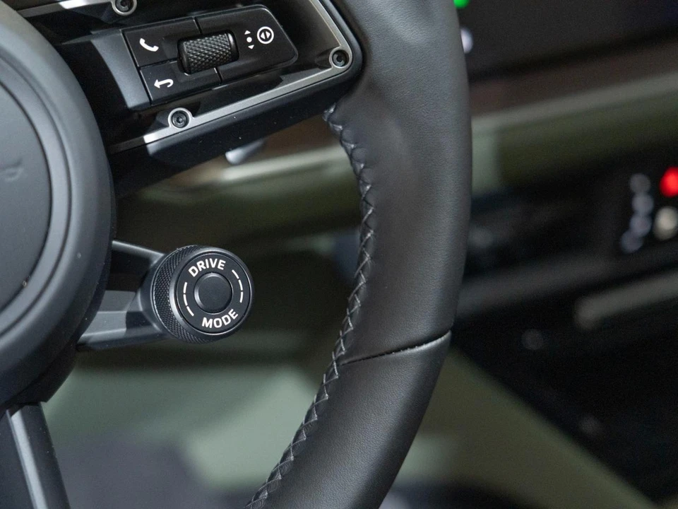 2026 Porsche 9Y0/9Y3 Cayenne S - Image 23 of 30