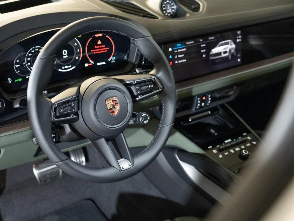 2026 Porsche 9Y0/9Y3 Cayenne S - Image 15 of 30