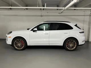 2026 Porsche 9Y0/9Y3 Cayenne S - Image 9 of 31