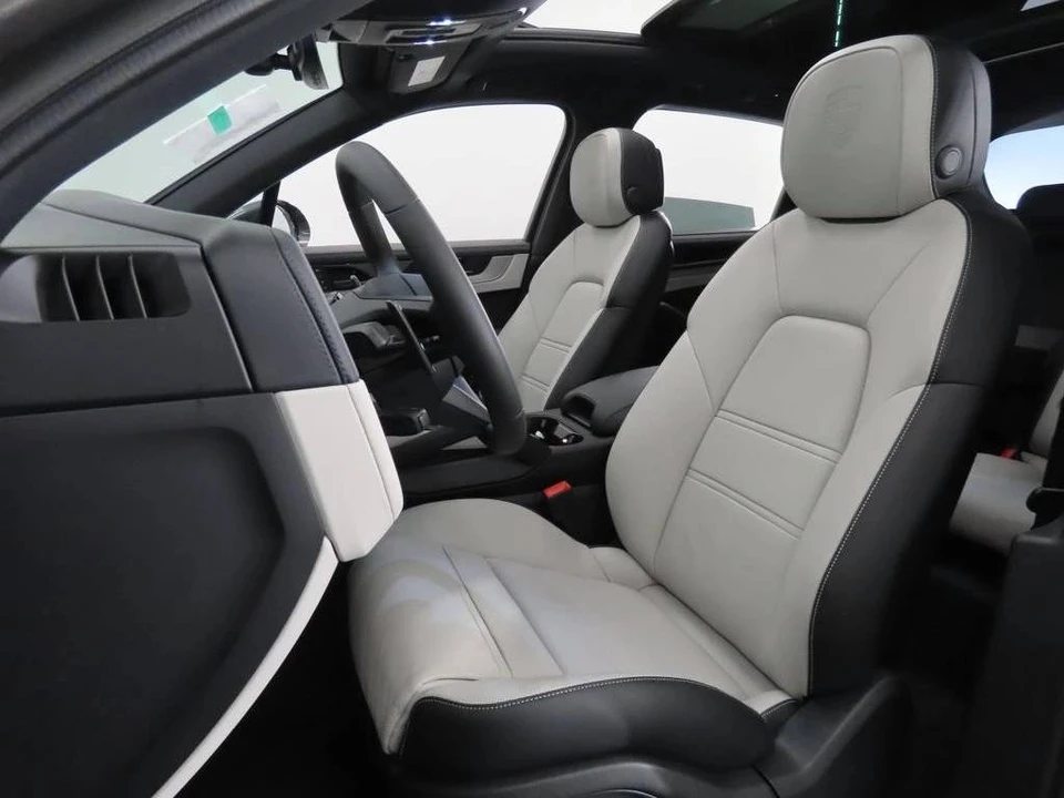 2026 Porsche 9Y0/9Y3 Cayenne S - Image 5 of 5