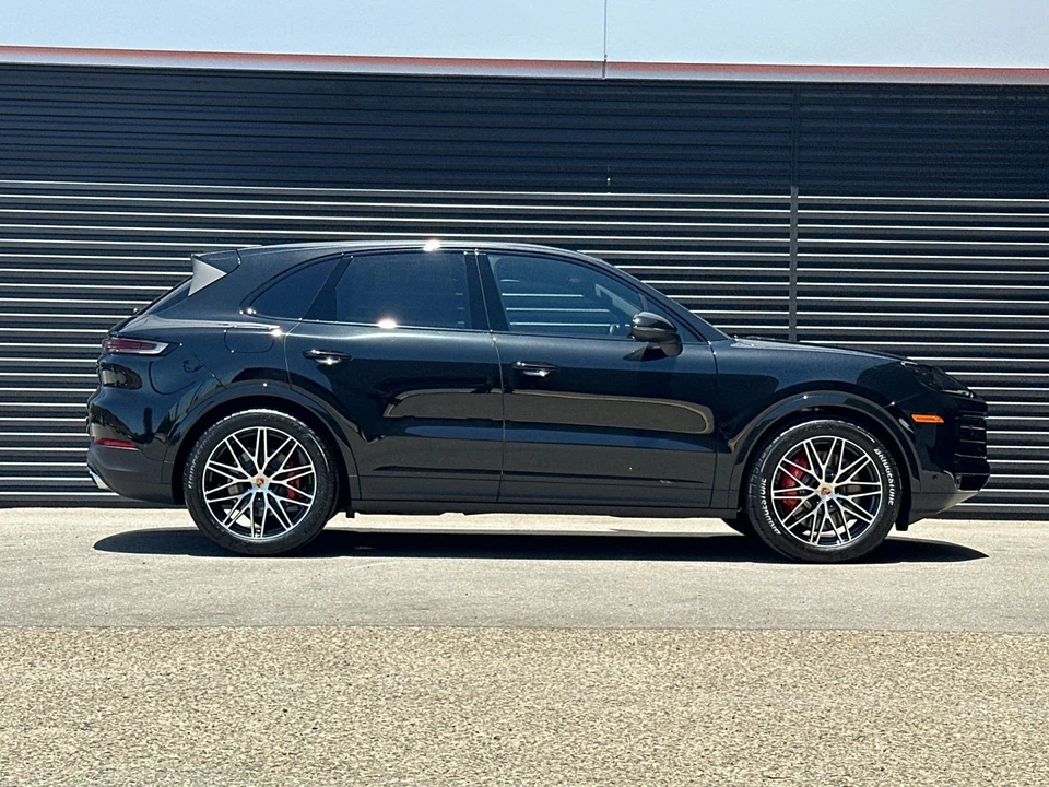 2026 Porsche 9Y0/9Y3 Cayenne S - Image 9 of 31