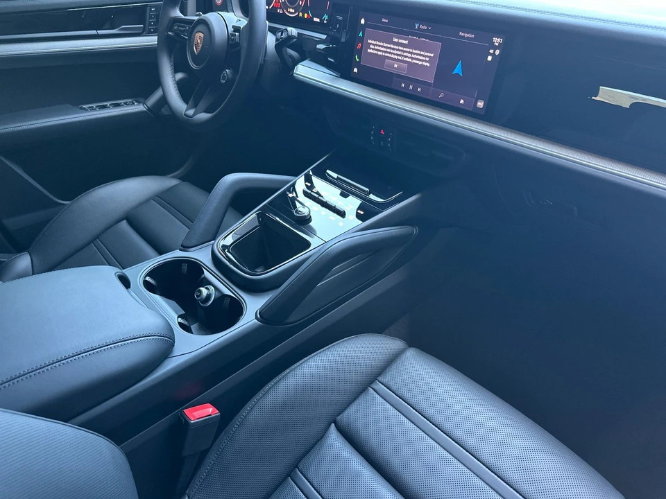 2026 Porsche 9Y0/9Y3 Cayenne S - Image 18 of 31