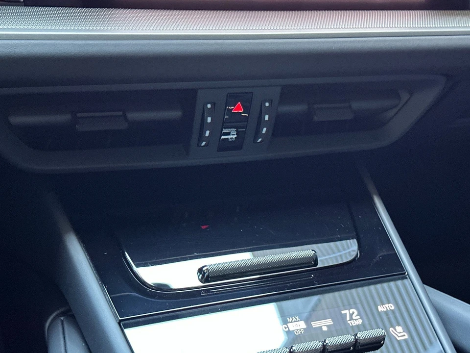 2026 Porsche 9Y0/9Y3 Cayenne S - Image 25 of 31