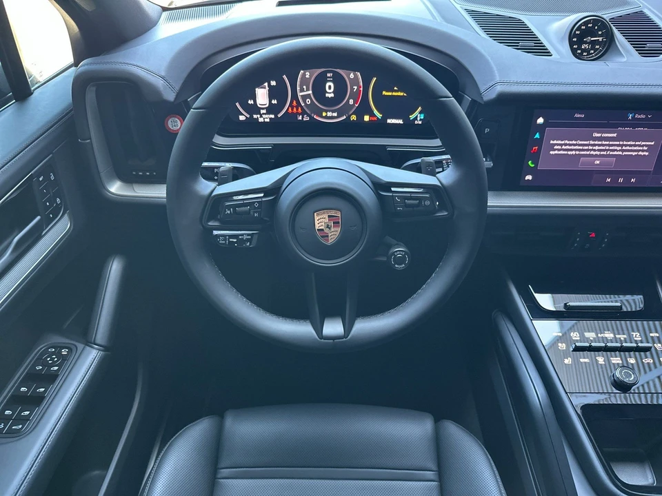 2026 Porsche 9Y0/9Y3 Cayenne S - Image 16 of 31