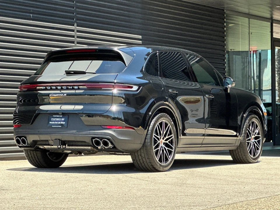 2026 Porsche 9Y0/9Y3 Cayenne S - Image 8 of 31