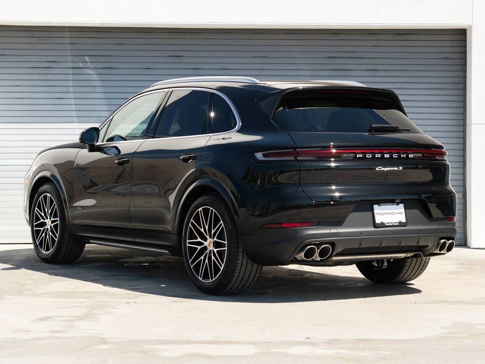 2026 Porsche 9Y0/9Y3 Cayenne S - Image 3 of 5