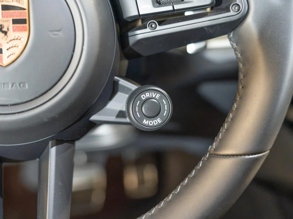 2026 Porsche 9Y0/9Y3 Cayenne S - Image 28 of 31