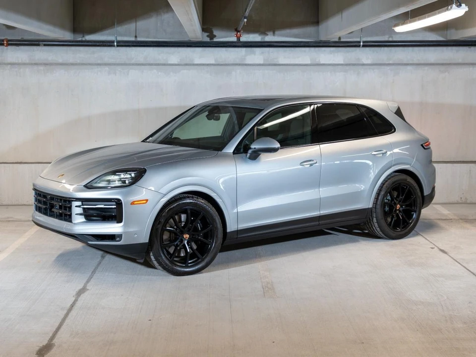 2026 Porsche 9Y0/9Y3 Cayenne S - Image 2 of 31