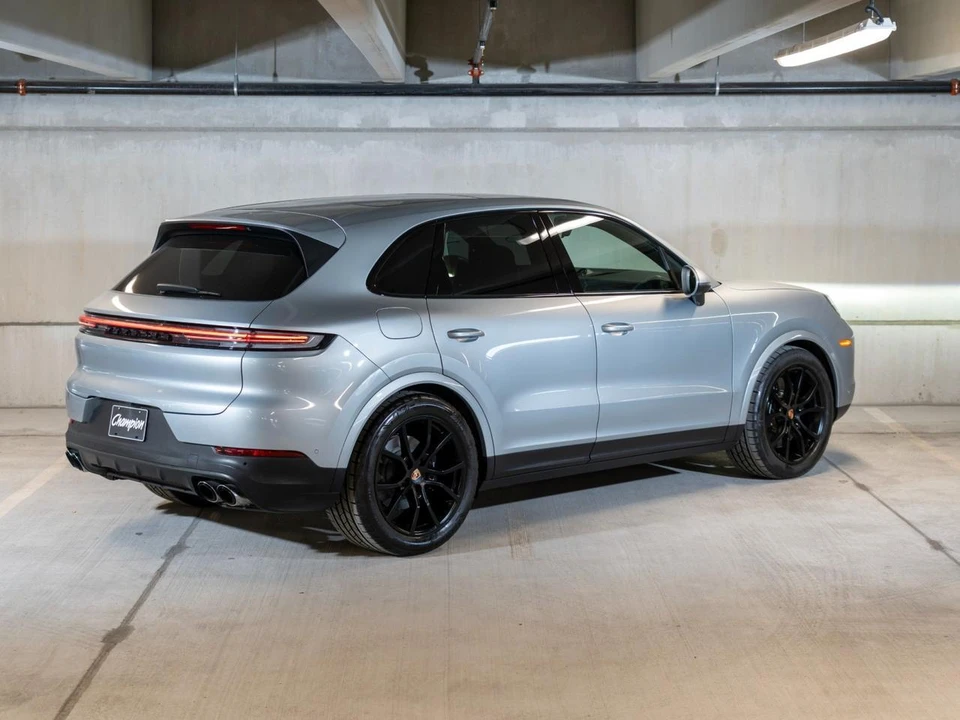 2026 Porsche 9Y0/9Y3 Cayenne S - Image 10 of 31