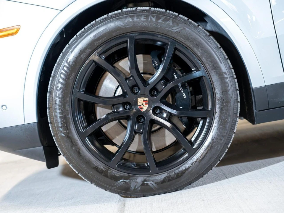 2026 Porsche 9Y0/9Y3 Cayenne S - Image 18 of 31