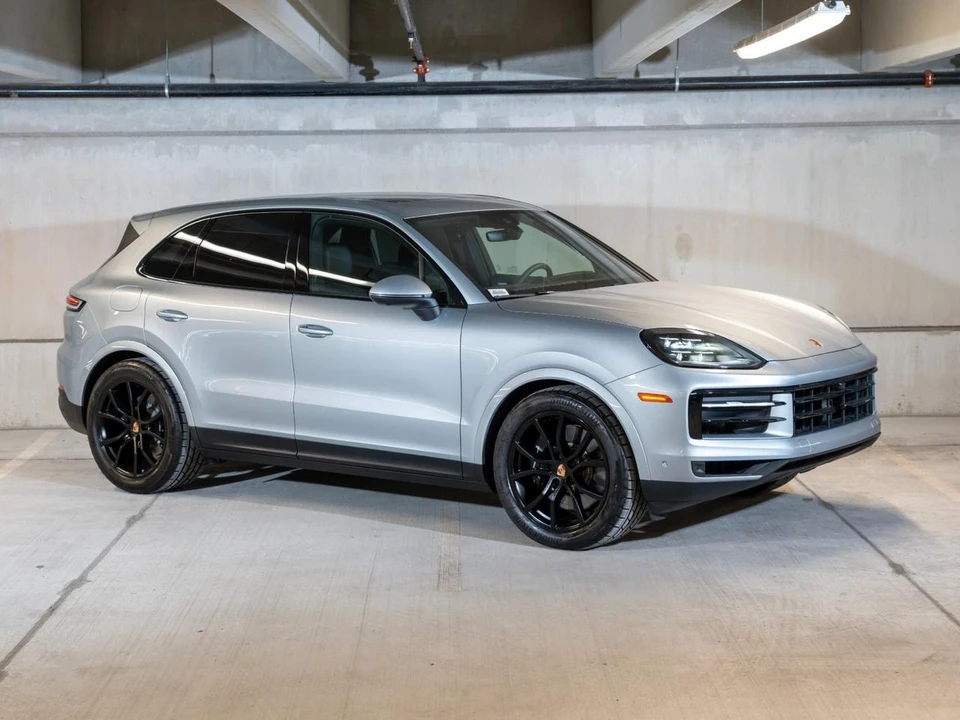 2026 Porsche 9Y0/9Y3 Cayenne S - Image 8 of 31