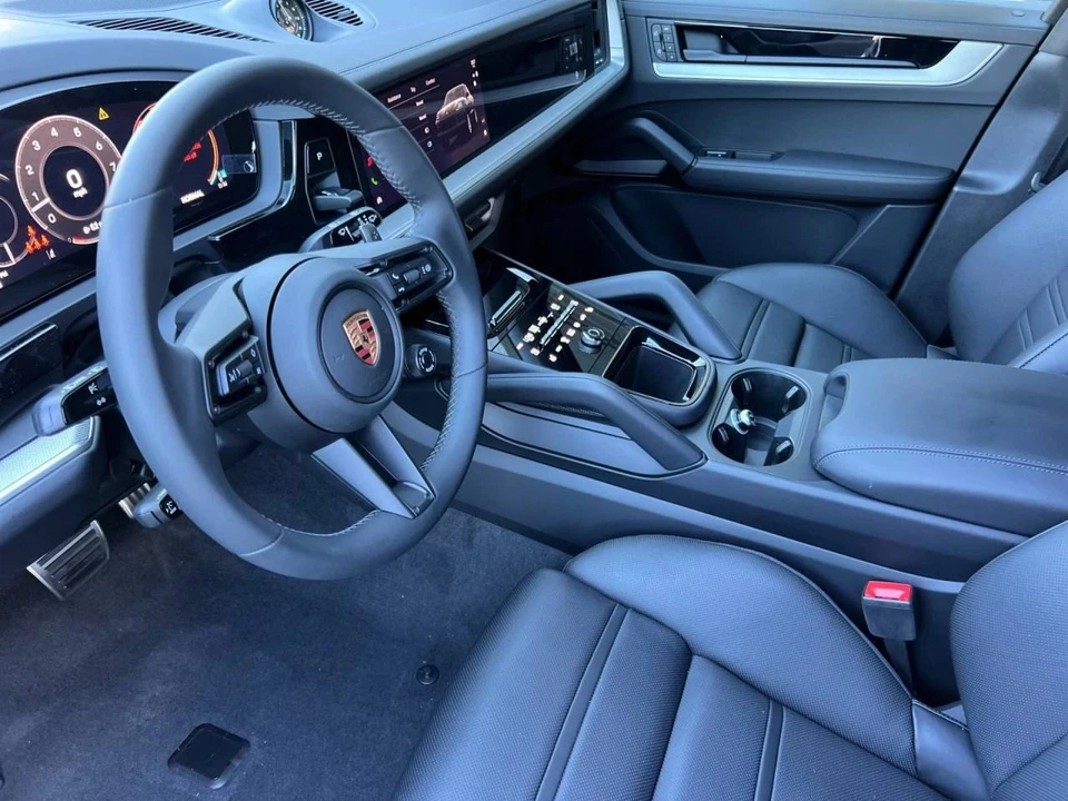 2026 Porsche 9Y0/9Y3 Cayenne S - Image 5 of 5