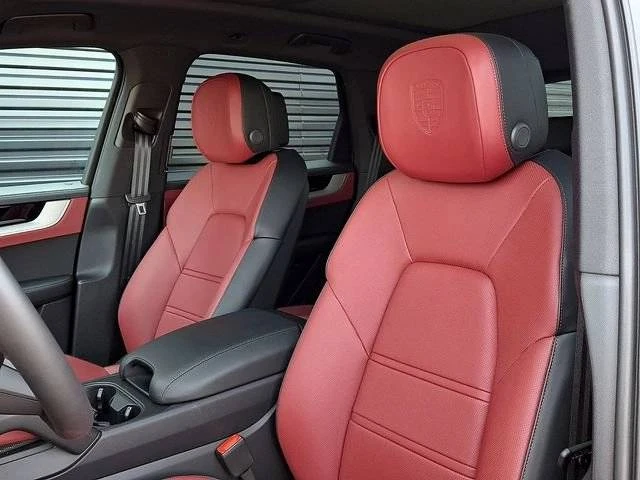 2026 Porsche 9Y0/9Y3 Cayenne S - Image 5 of 5