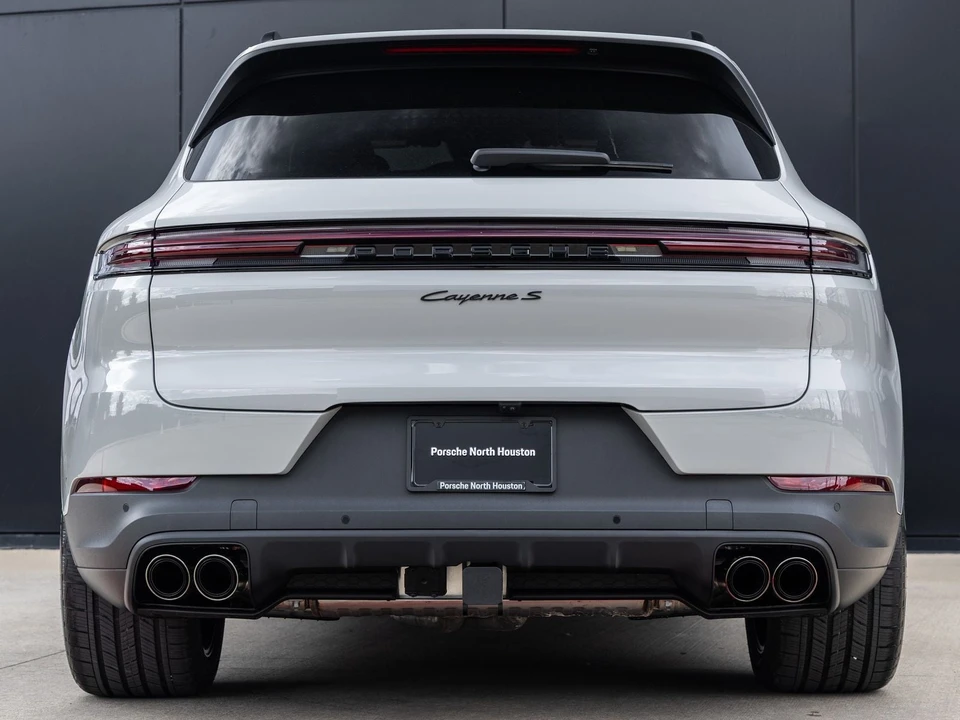 2026 Porsche 9Y0/9Y3 Cayenne S - Image 10 of 31
