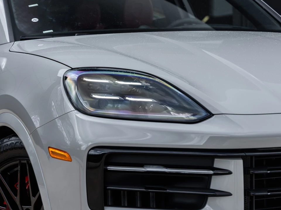 2026 Porsche 9Y0/9Y3 Cayenne S - Image 18 of 31