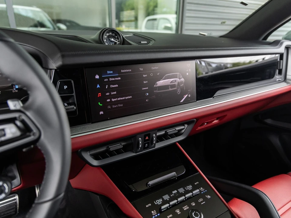 2026 Porsche 9Y0/9Y3 Cayenne S - Image 28 of 31