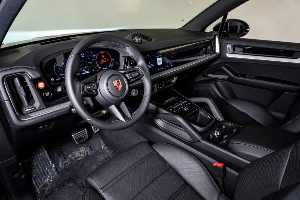 2026 Porsche 9Y0/9Y3 Cayenne S - Image 4 of 5