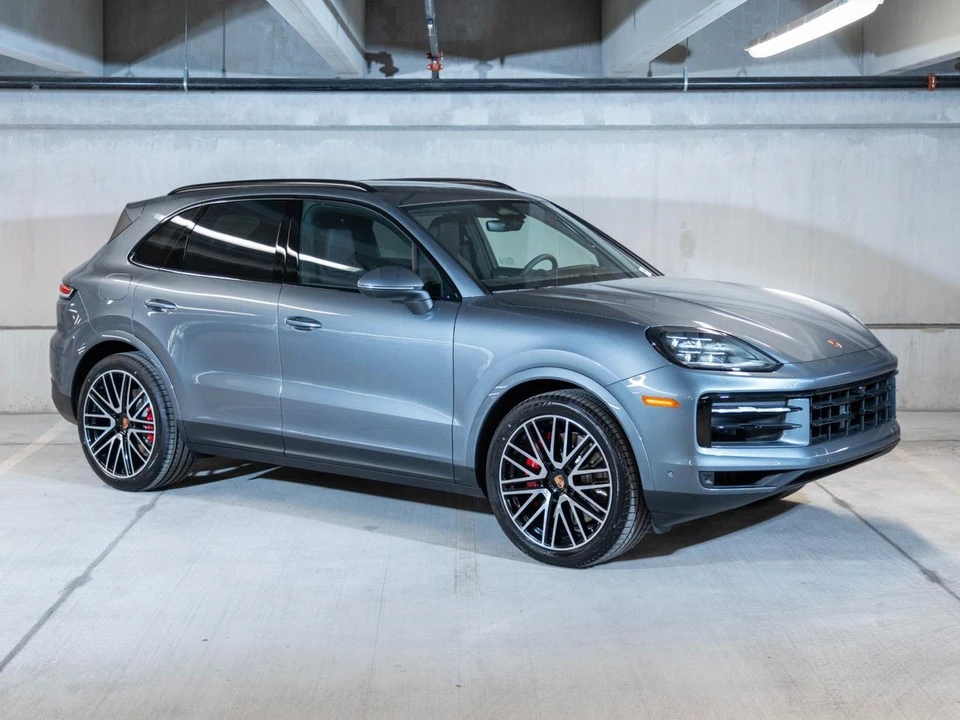 2026 Porsche 9Y0/9Y3 Cayenne S - Image 7 of 29