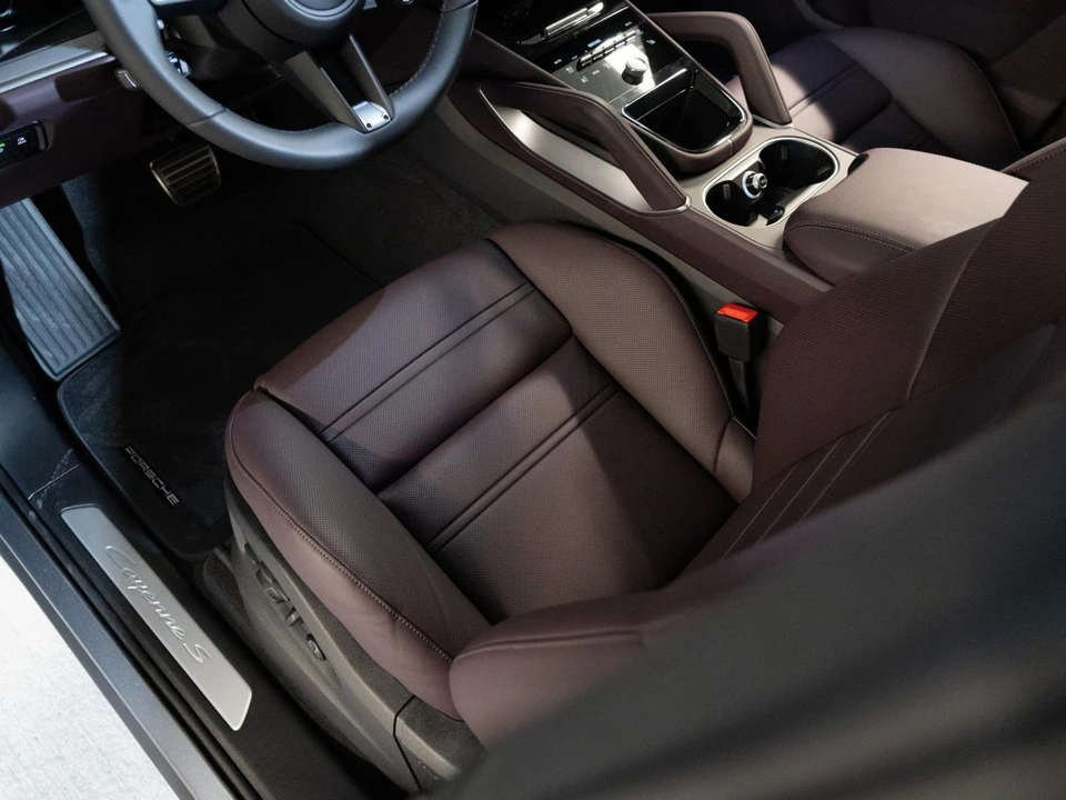2026 Porsche 9Y0/9Y3 Cayenne S - Image 14 of 29