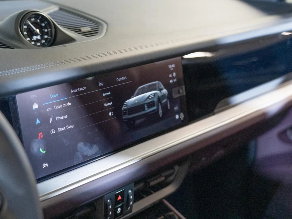 2026 Porsche 9Y0/9Y3 Cayenne S - Image 21 of 29