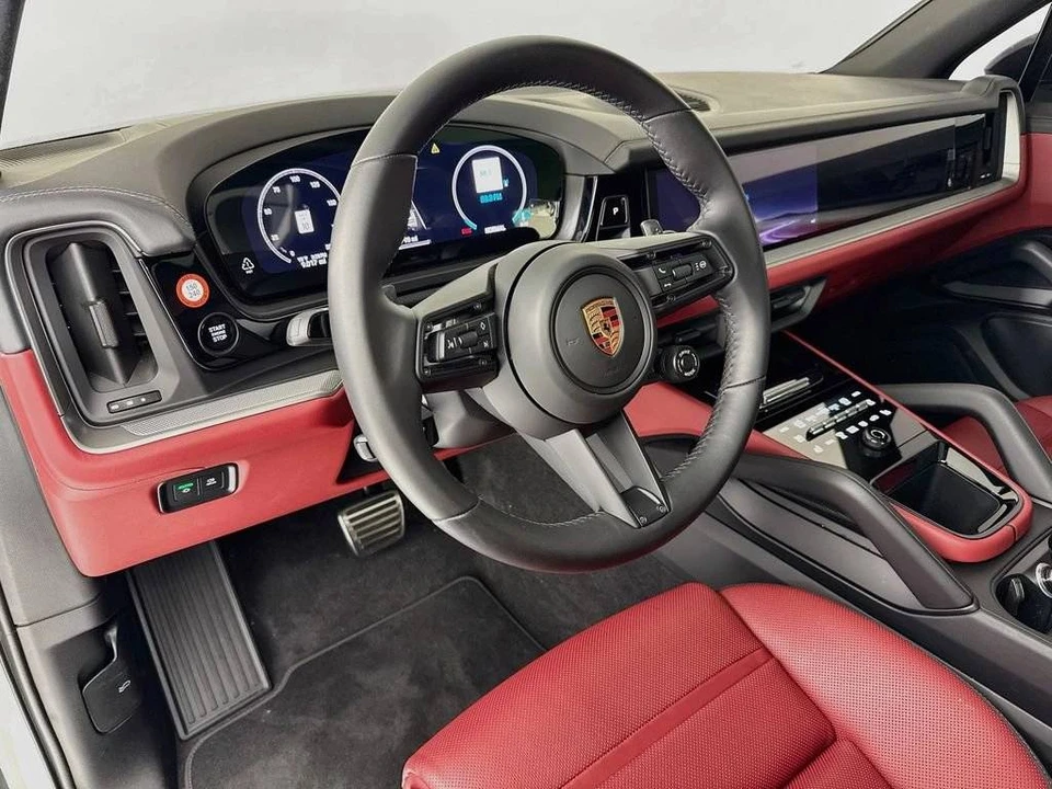 2026 Porsche 9Y0/9Y3 Cayenne S - Image 4 of 4