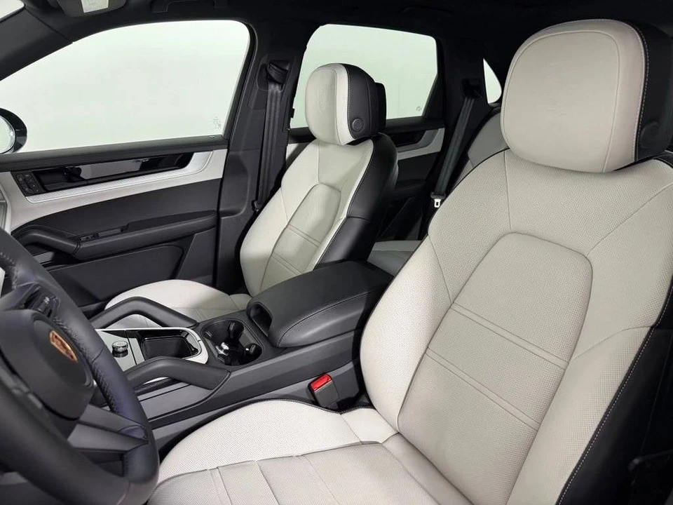 2026 Porsche 9Y0/9Y3 Cayenne S - Image 5 of 5