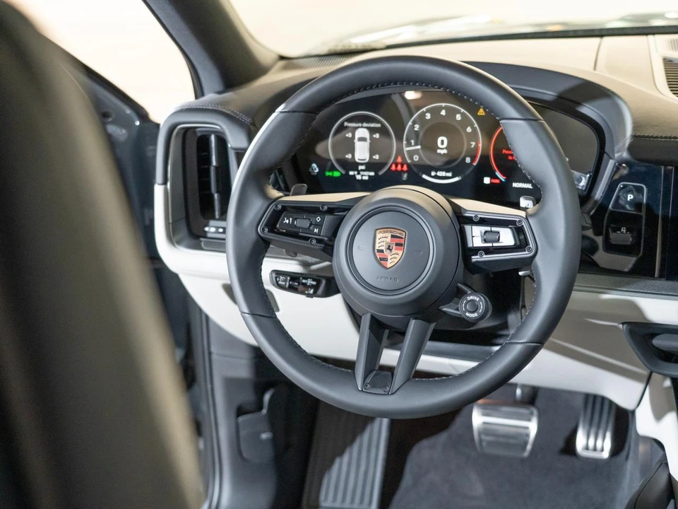 2026 Porsche 9Y0/9Y3 Cayenne S - Image 26 of 28
