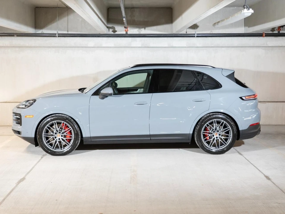 2026 Porsche 9Y0/9Y3 Cayenne S - Image 2 of 28