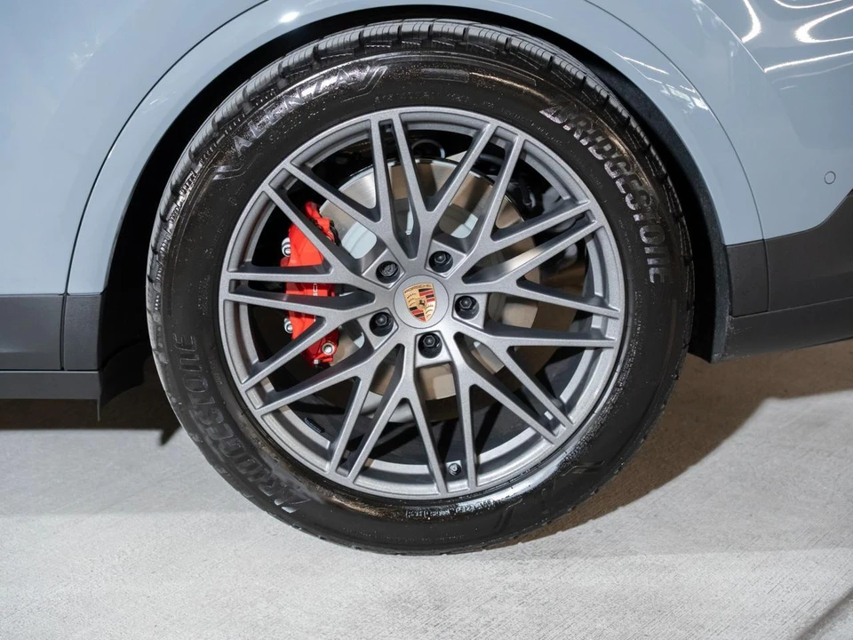 2026 Porsche 9Y0/9Y3 Cayenne S - Image 11 of 28
