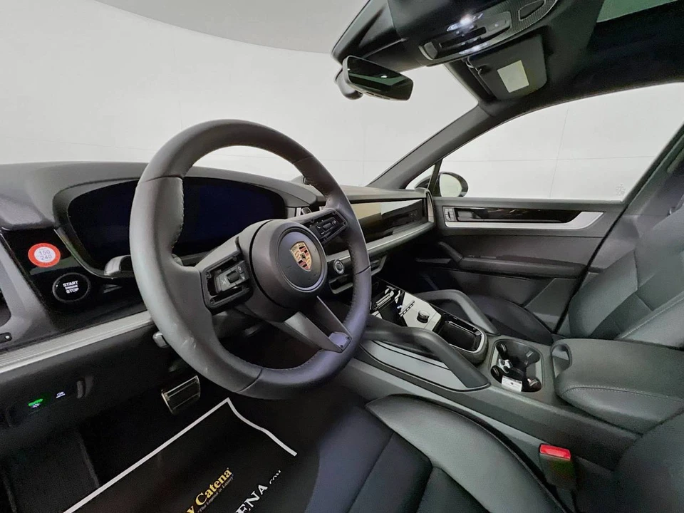 2026 Porsche 9Y0/9Y3 Cayenne S - Image 4 of 5