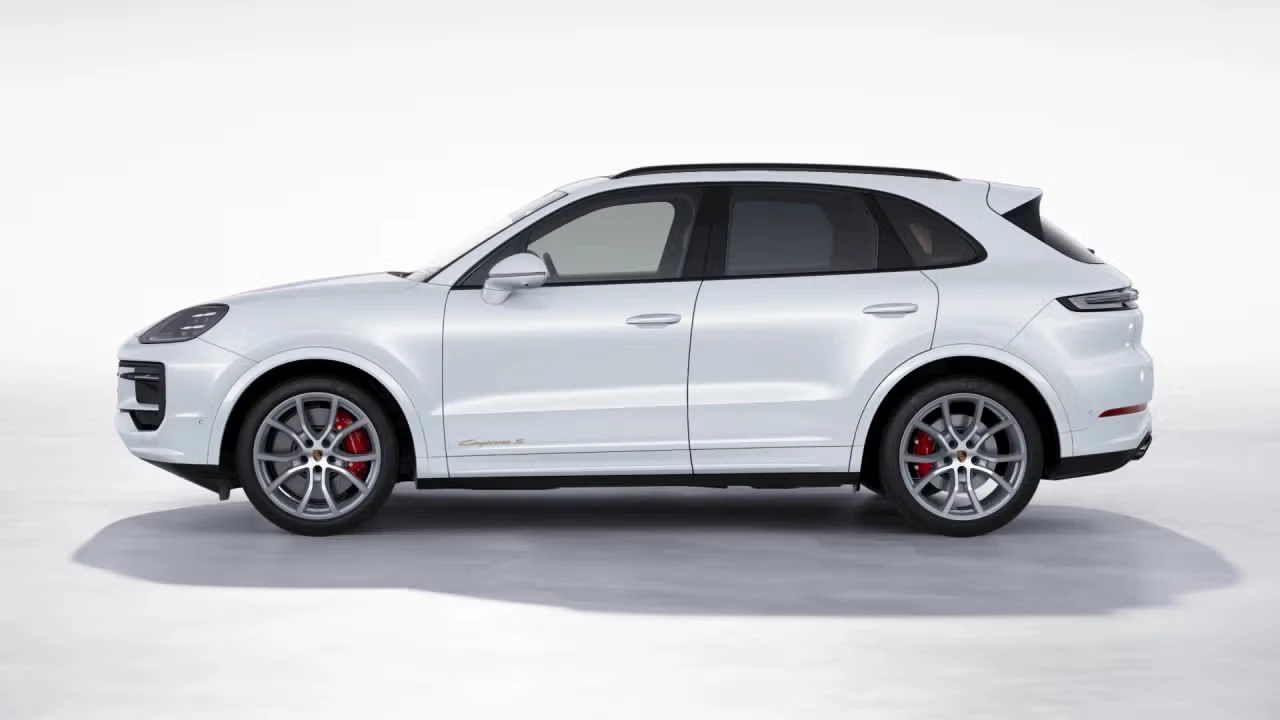 2026 Porsche Cayenne - Image 12 of 30