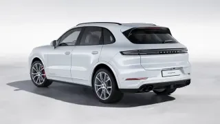 2026 Porsche Cayenne - Image 21 of 30