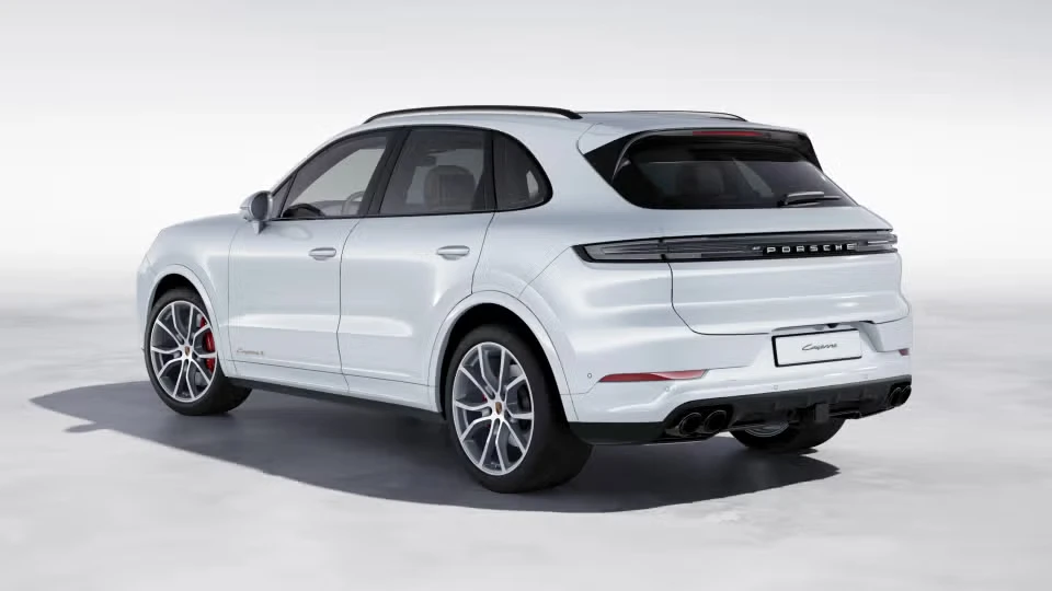 2026 Porsche Cayenne - Image 19 of 30